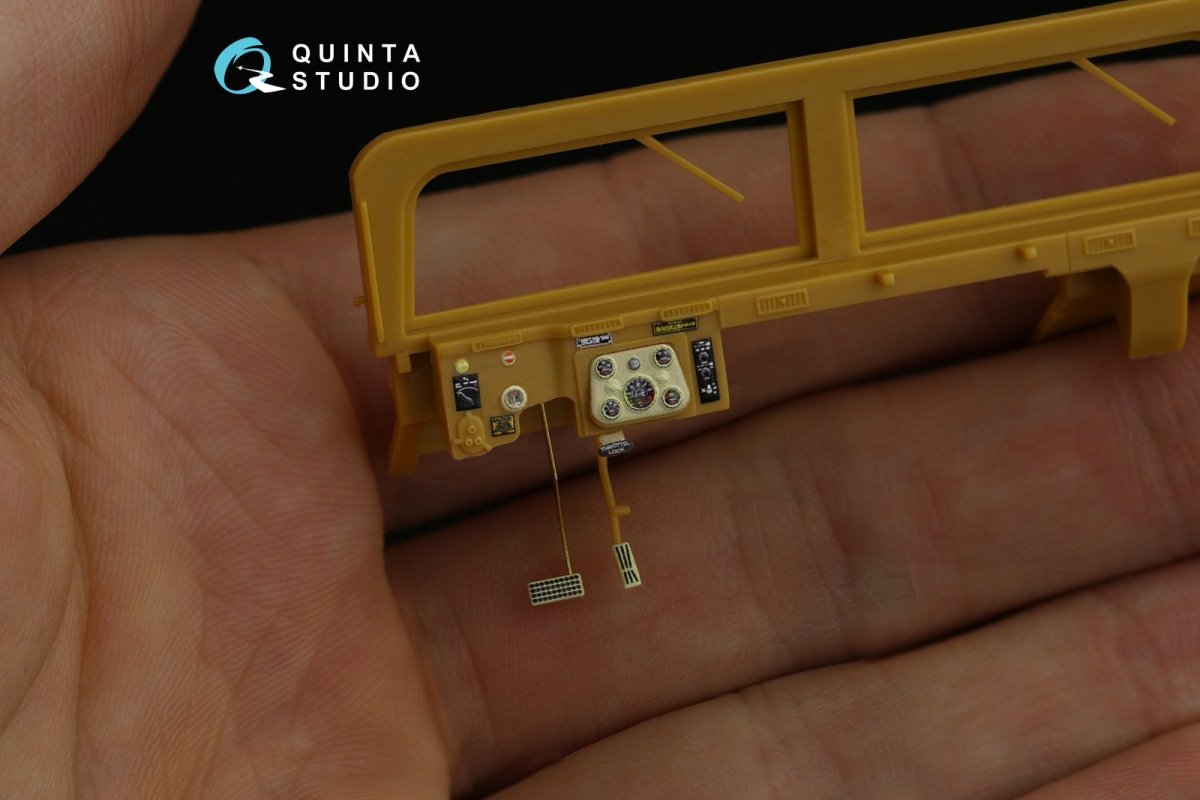 Quinta Studio QD35043 HUMVEE Family 3D-Printed &amp;amp; colored Interior on decal paper (Bronco) 1/35 – image 6