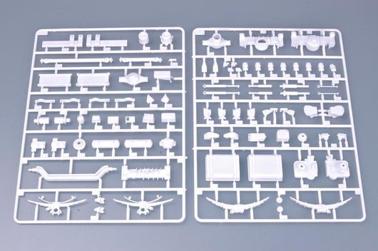 Trumpeter 02506 American LAFRANCE Eagle Fire Pumper 1/25 – image 14