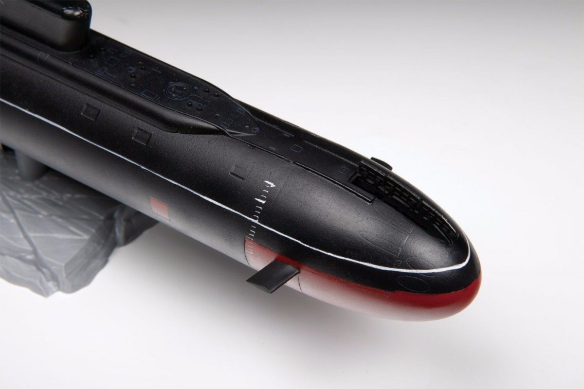 Zvezda 9058 SSBN &amp;quot;Borey&amp;quot; Nuclear Submarine 1/350 – zdjęcie 3