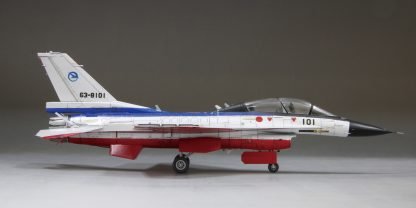 Fine Molds 72949 JASDF Mitsubishi F-2B S/N 63-8101, Air Development &amp;amp; Test Wing 1/72 – image 3