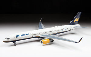 Zvezda 7032 Civil airliner Boeing 757-200 1/144 – zdjęcie 2