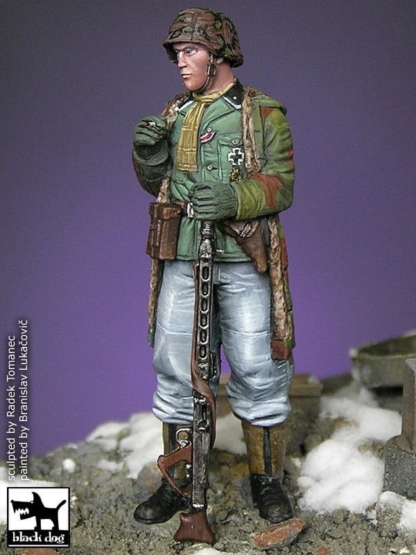 Black Dog F35022 Leutnant grenadier Ardennes 1945 1/35 – image 2