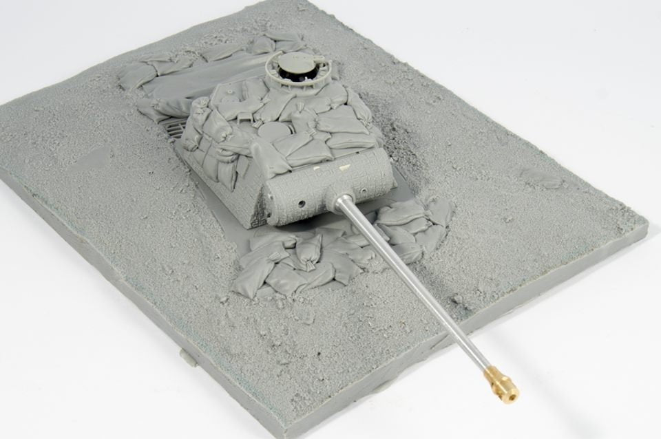 Panzer Art RE35-348 Dug in Panther tank improvised “strong point” (Italian Front) 1/35 – image 2
