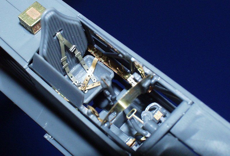Eduard FE166 YAK-1 ACCURATE MINIATURES 1/48 – zdjęcie 2