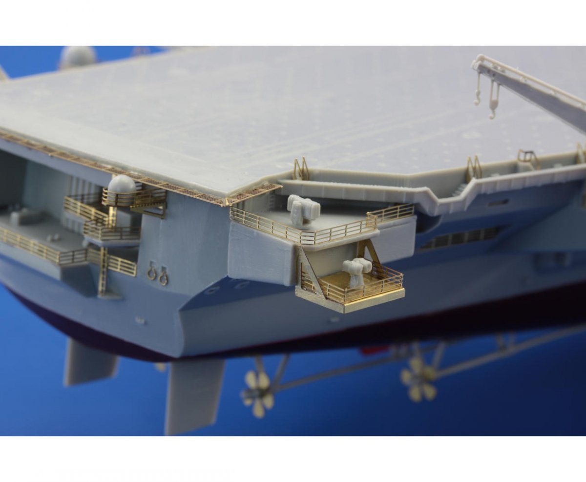 Eduard 17027 USS Nimitz CVN-68 (2005) TRUMPETER 1/700 – zdjęcie 5
