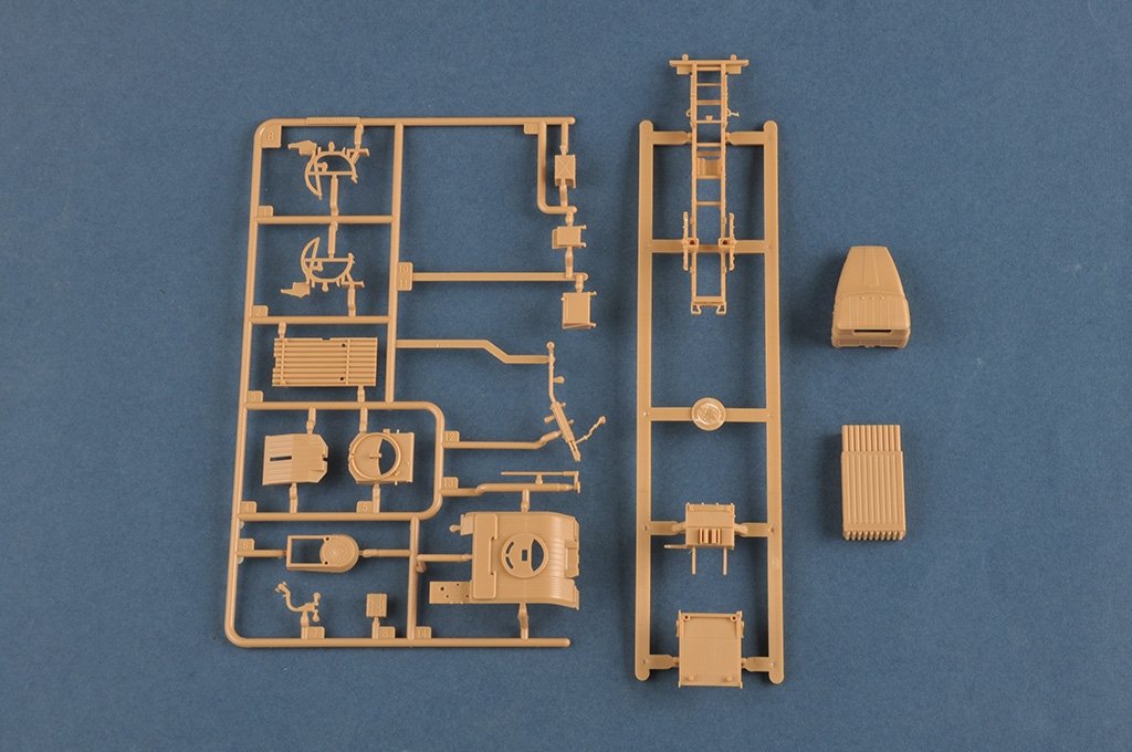 Hobby Boss 82932 Russian BM-21 &amp;quot;Hail&amp;quot; self-propelled rocket launcher late model 1/72 – zdjęcie 8