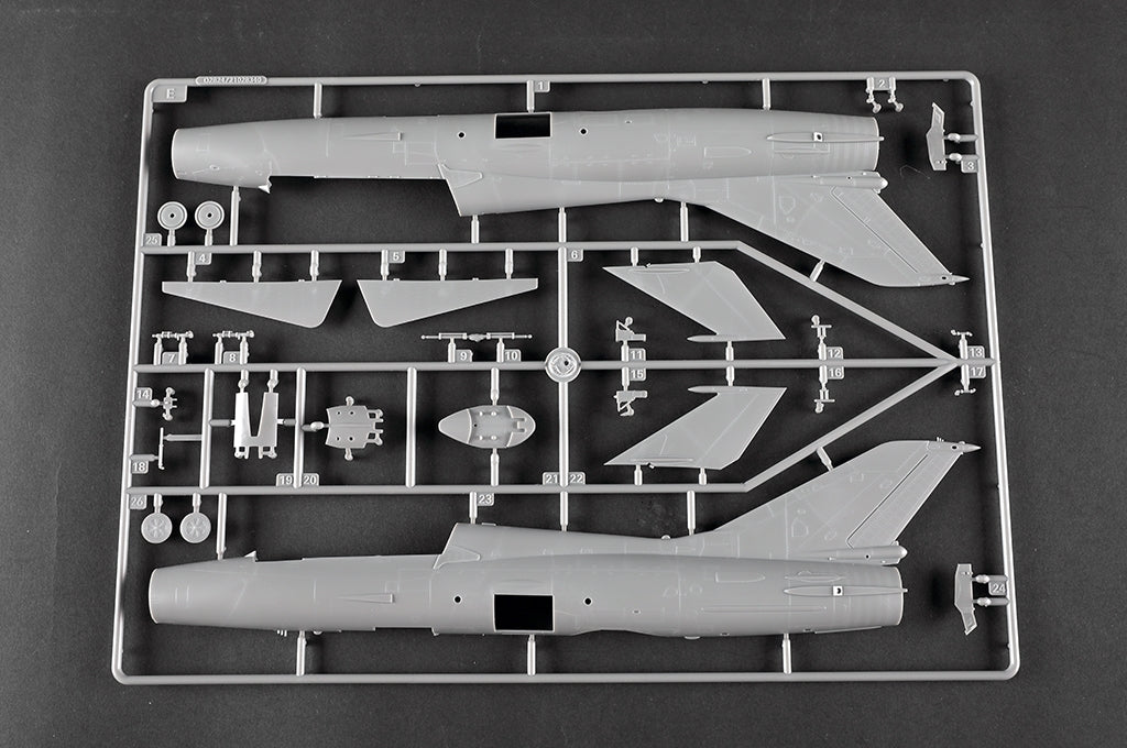 Trumpeter 02825 JJ-7A Trainer 1/48 – zdjęcie 19