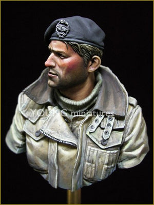 Young Miniatures YM1835 British Tank Crew WWII 1/10 – image 4