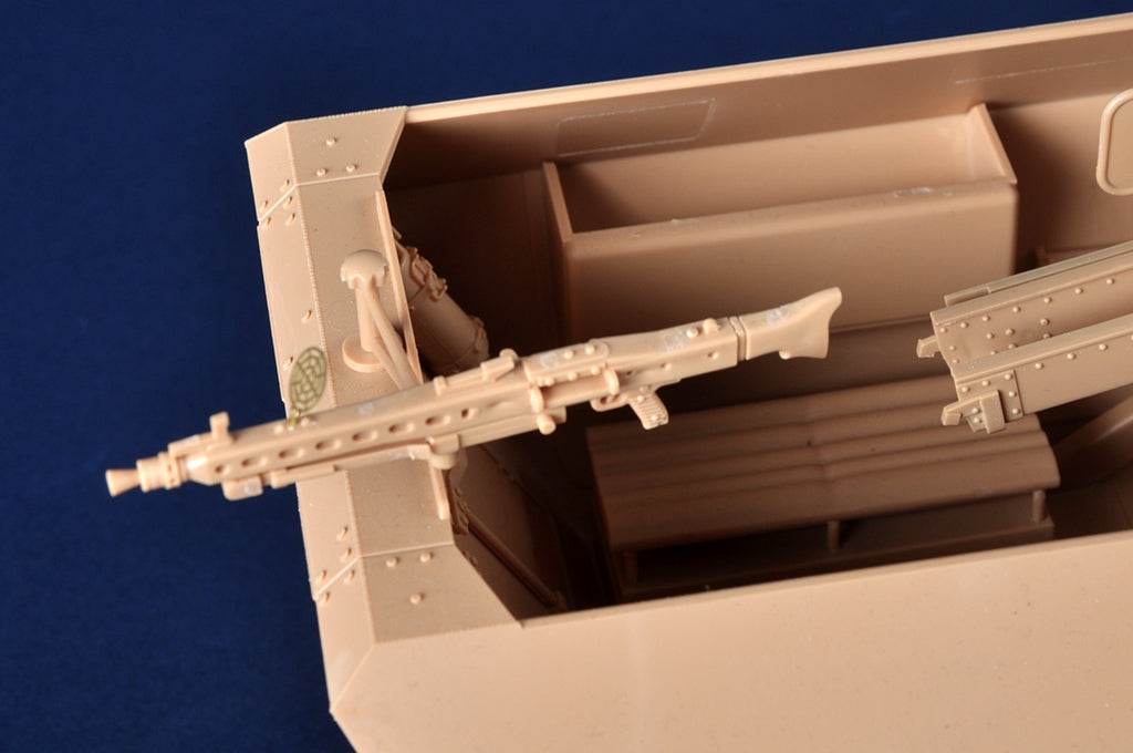 Trumpeter 00943 Sd.Kfz 251/22D 1/16 – image 7