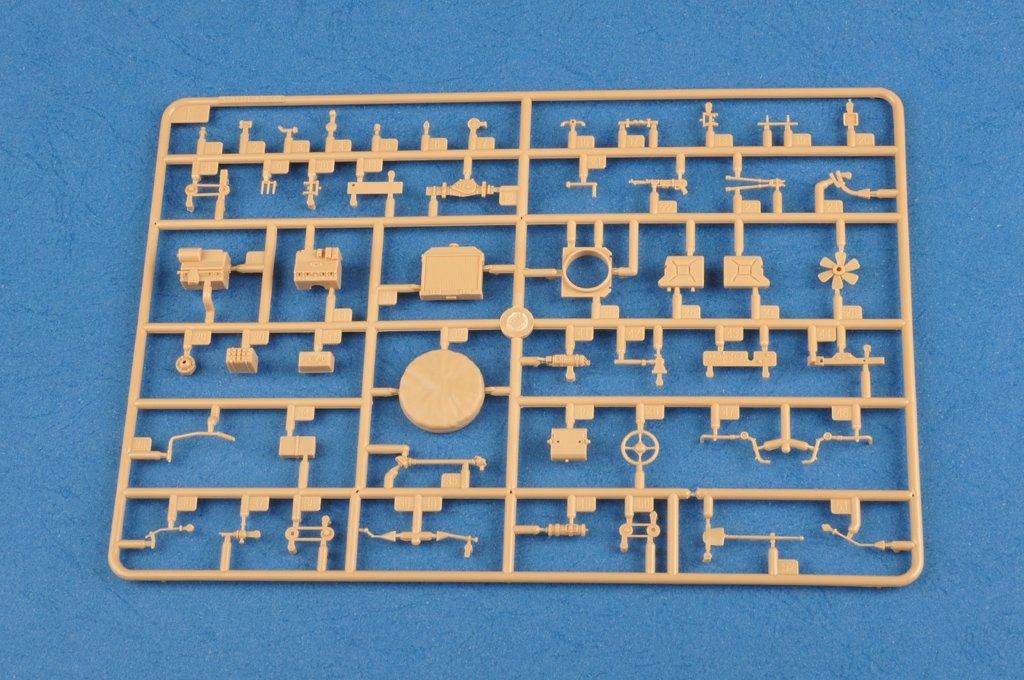Hobby Boss 83815 German Sd.Kfz.222 Leichter Panzerspahwagen (1st Series) 1/35 – zdjęcie 8