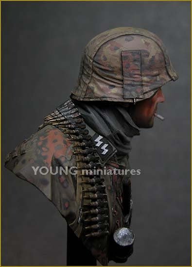 Young Miniatures YM1804 German Waffen SS Ardennes 1944 1/10 – zdjęcie 7