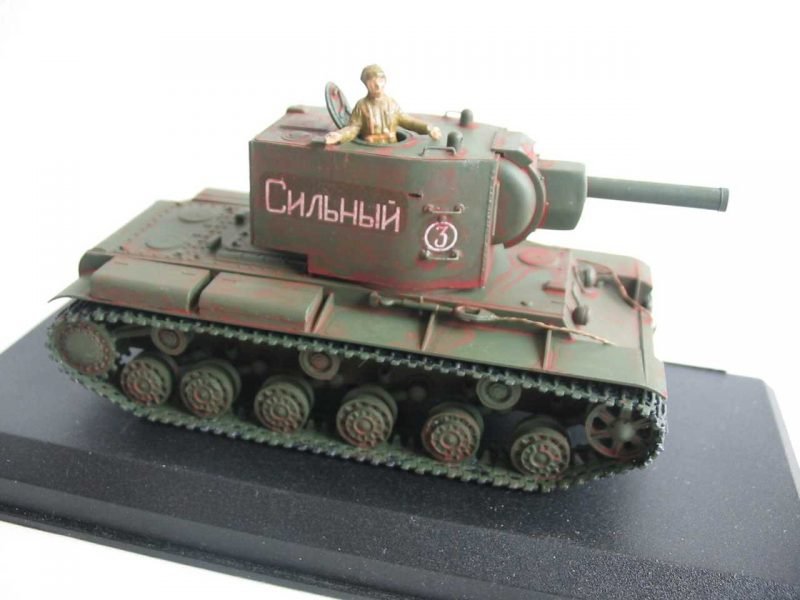 PST 72017 KV-2 Heavy Tank 1/72 – image 11