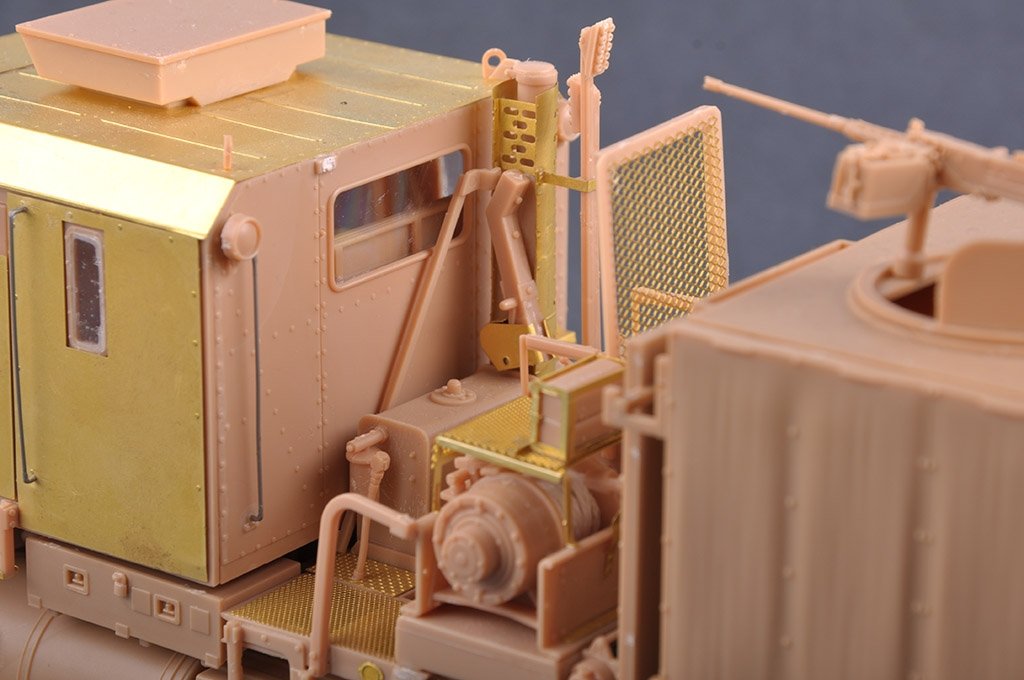 Hobby Boss 85525 M1070 Gun Truck 1/35 – zdjęcie 25