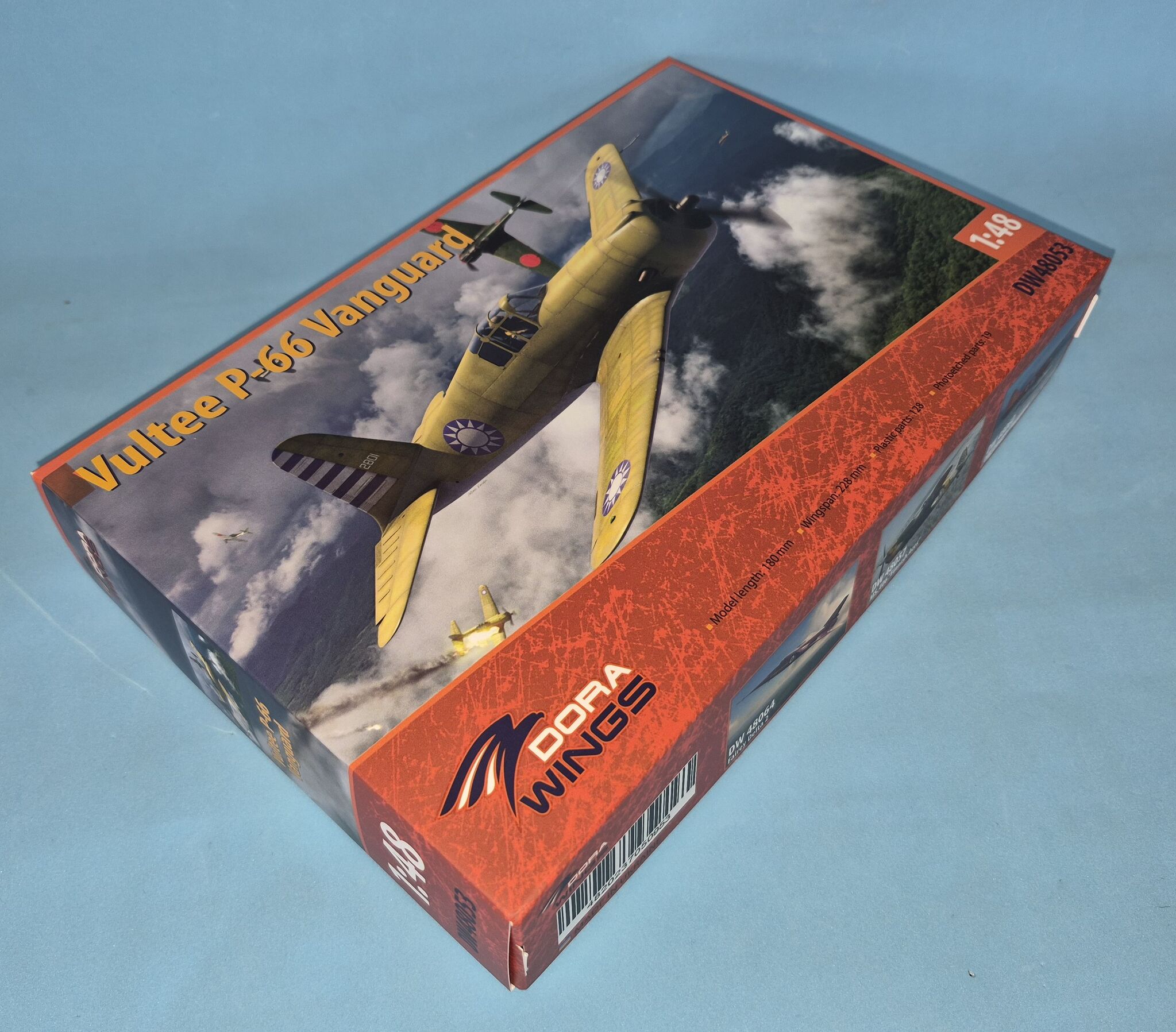 Dora Wings 48053 Vultee P-66 Vanguard 1/48 – Bild 3