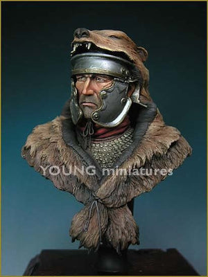 Young Miniatures YH1803 ROMAN SIGNIFER 1st Century A.D 1/10 – zdjęcie 3
