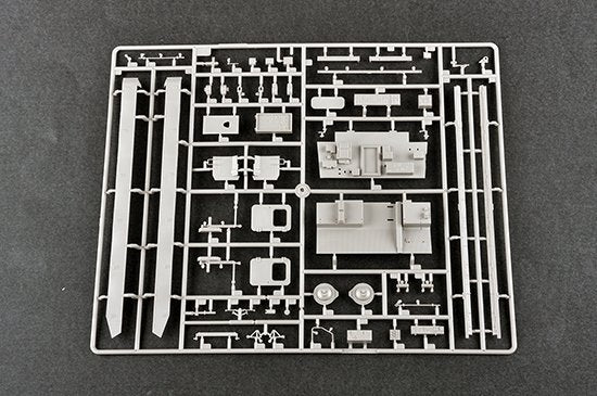 Trumpeter 09519 Russian S-300V 9A83 SAM 1/35 – image 9