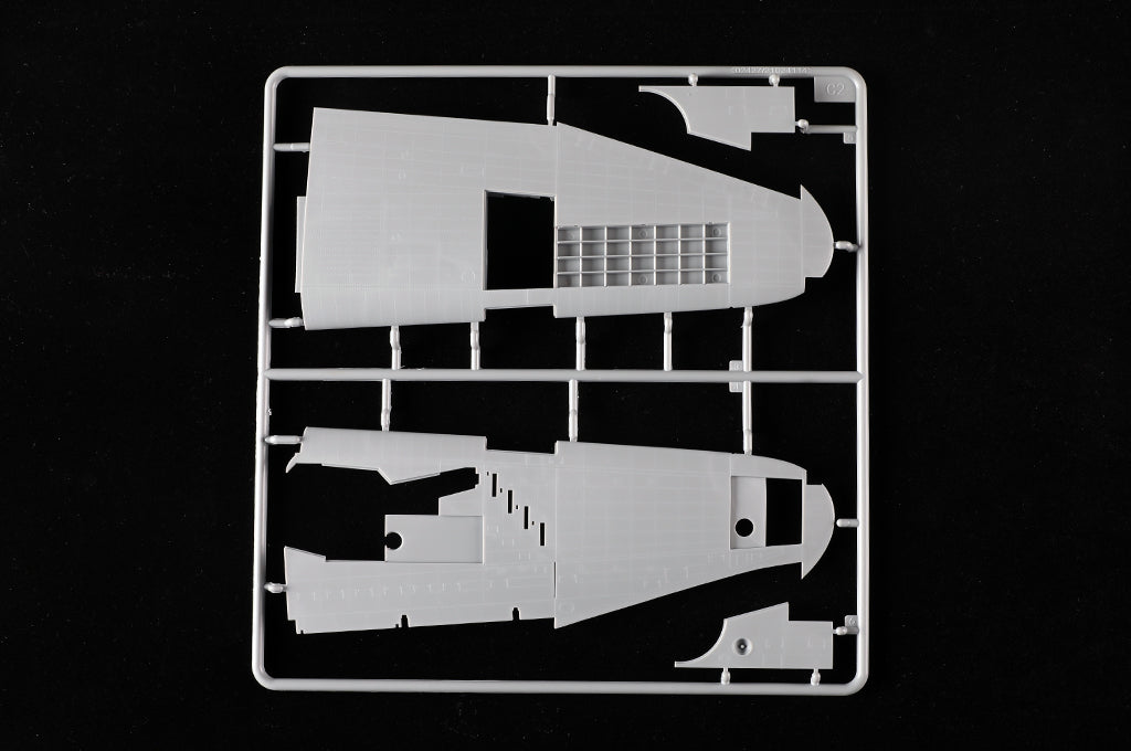 Trumpeter 02427 Republic P-47 D Thunderbolt Razorback 1/24 – image 23