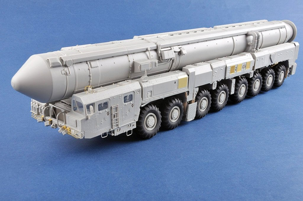 Trumpeter 01082 15U175 TEL of RS-12M1 Topol-M ICBM complex 1/35 – zdjęcie 3