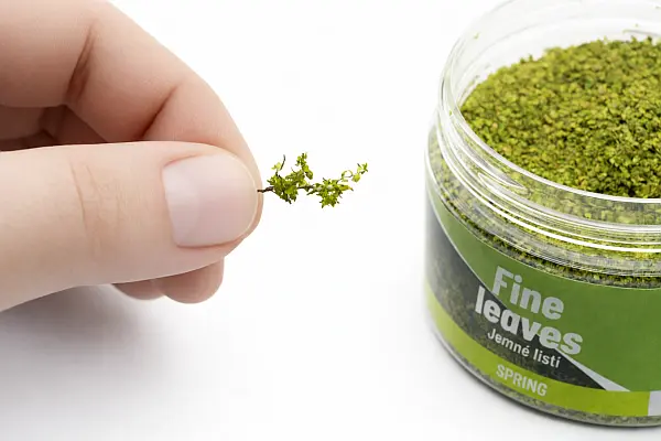 Model Scene 750-01 Fine Leaves - Spring 120 ml