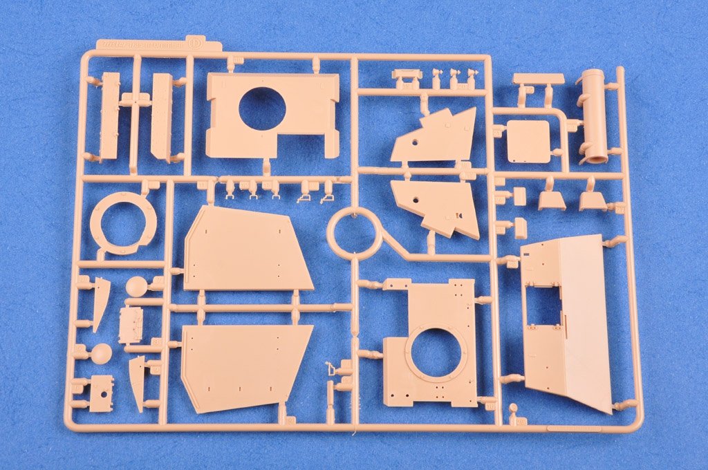 Hobby Boss 80135 German STURMPANZER IV EARLY VERSION MID PRODUCTION W/INTERIOR – zdjęcie 13
