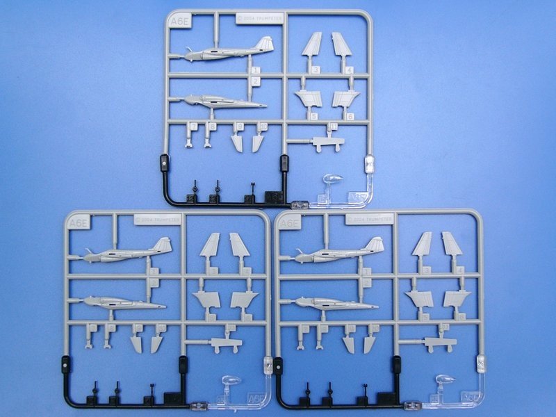 Trumpeter 05605 U.S. CVN-68 Nimitz aircraft carrier 1975 1/350 – zdjęcie 18