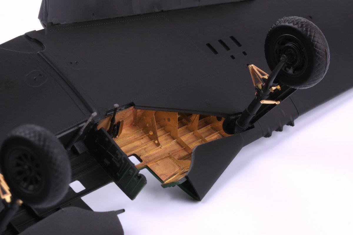 Eduard 32420 P-51D undercarriage REVELL 1/32 – image 2