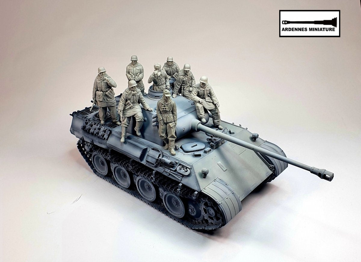 Ardennes Miniature 35027 GERMAN OFFICER AND SOLDIER 1944-1945 1/35 – zdjęcie 4