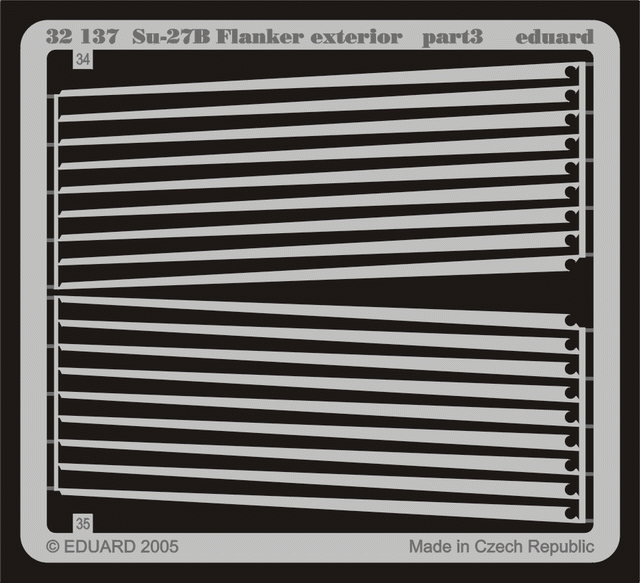 Eduard 32137 Su-27 Flanker B exterior 1/32 TRUMPETER – image 3