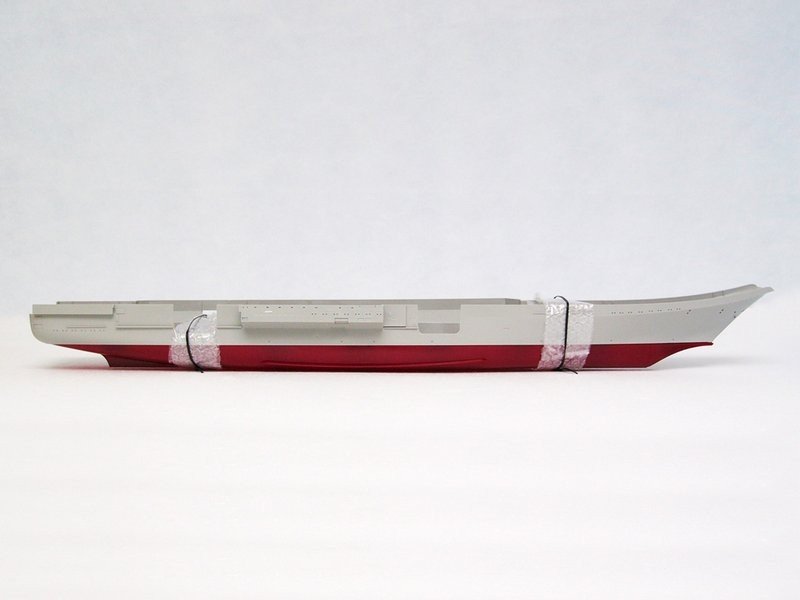 Trumpeter 05606 USSR Admiral Kuznetsov aircraft carrier 1/350 – image 4