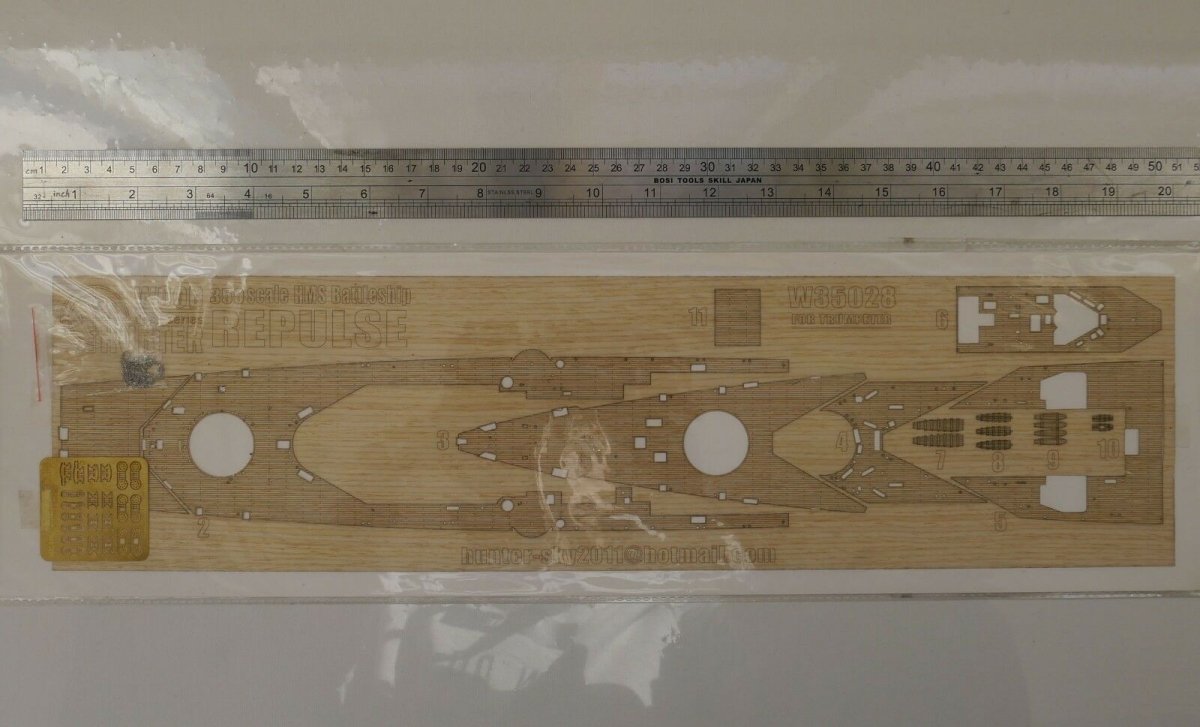Wood Hunter W35028 Wood deck HMS Repulse for Trumpeter 1/350 – image 2