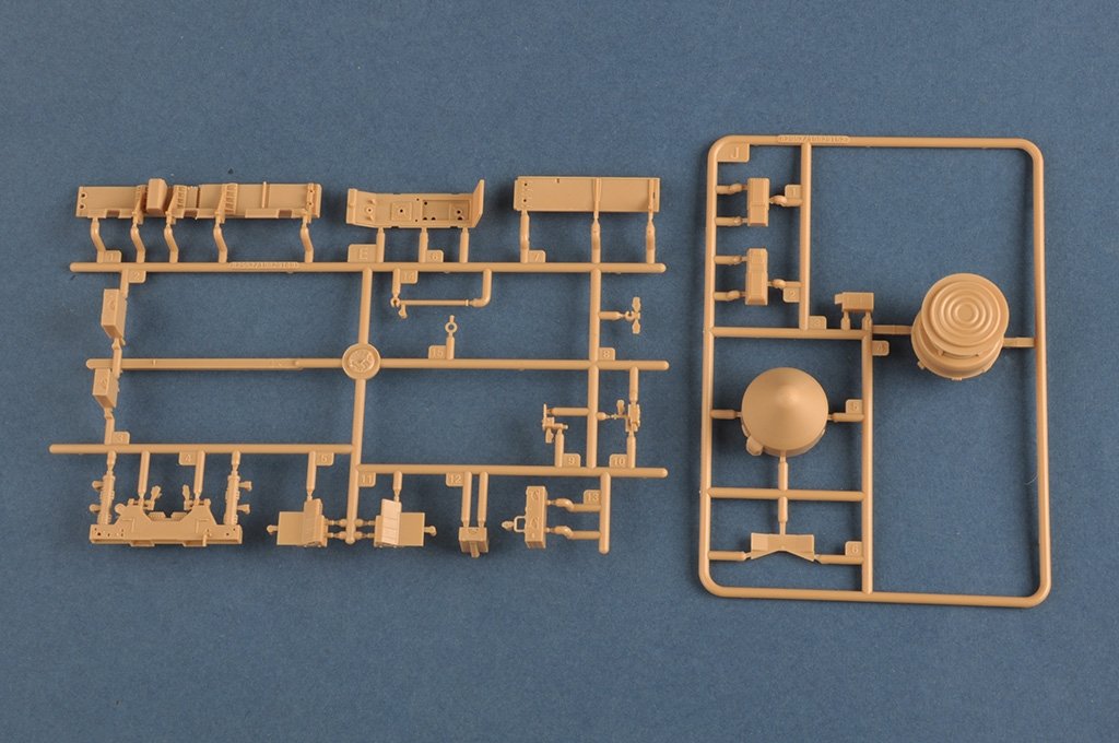 Hobby Boss 82952 15U175 TEL of RS-12M1 Topol-M ICBM complex 1/72 – image 15