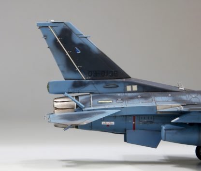 Fine Molds FP49 JASDF F-2B Fighter 1/72 – image 7