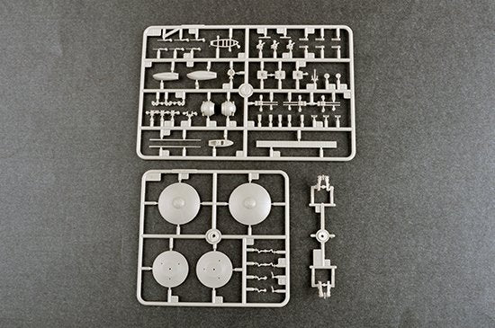 Trumpeter 05633 Aircraft Carrier Weser 1/350 – image 11