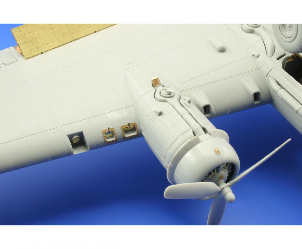 Eduard 72515 B-17G exterior 1/72 REVELL – zdjęcie 2