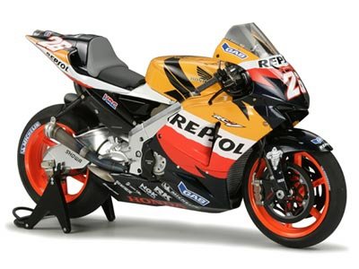 Tamiya 14106 REPSOL HONDA RC 211 V06 1/12 – zdjęcie 2