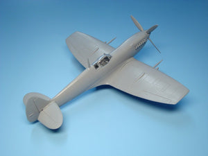 AZ Model AZ7380 Spitfire Mk.VIII RAAF 1/72 – image 12