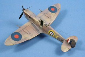 Special Hobby 48051 Supermarine Spitfire Mk.VC Malta Defenders 1/48 – zdjęcie 9