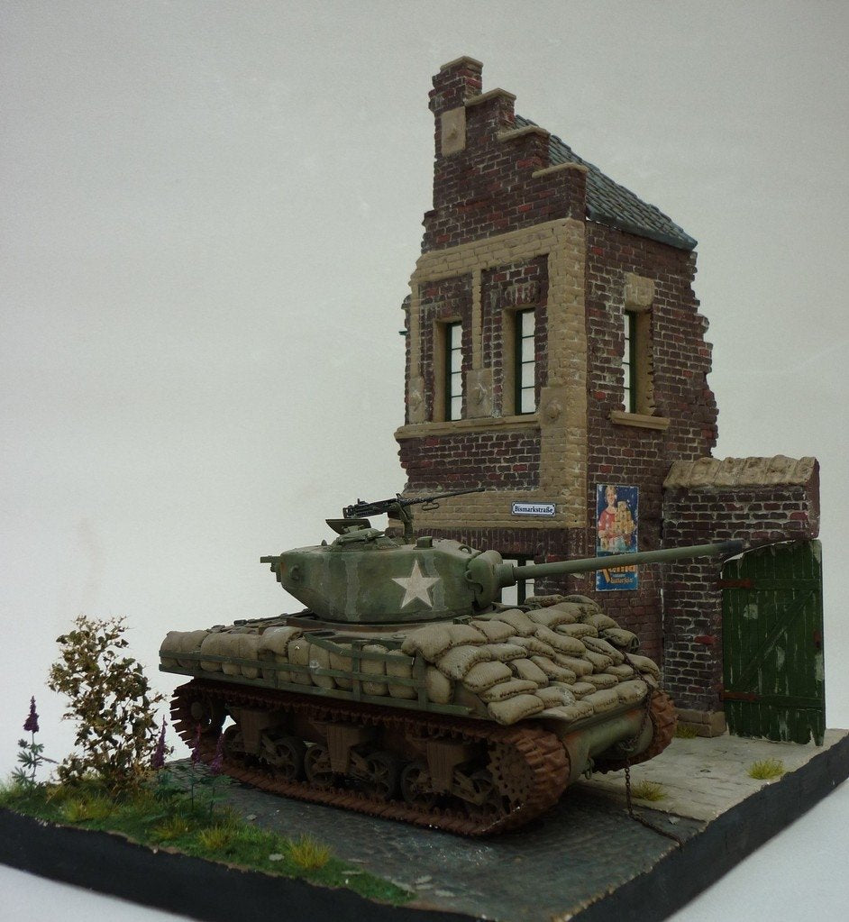 RT-Diorama 35202 Diorama-Base:Brick House Ruin 1/35 – image 6
