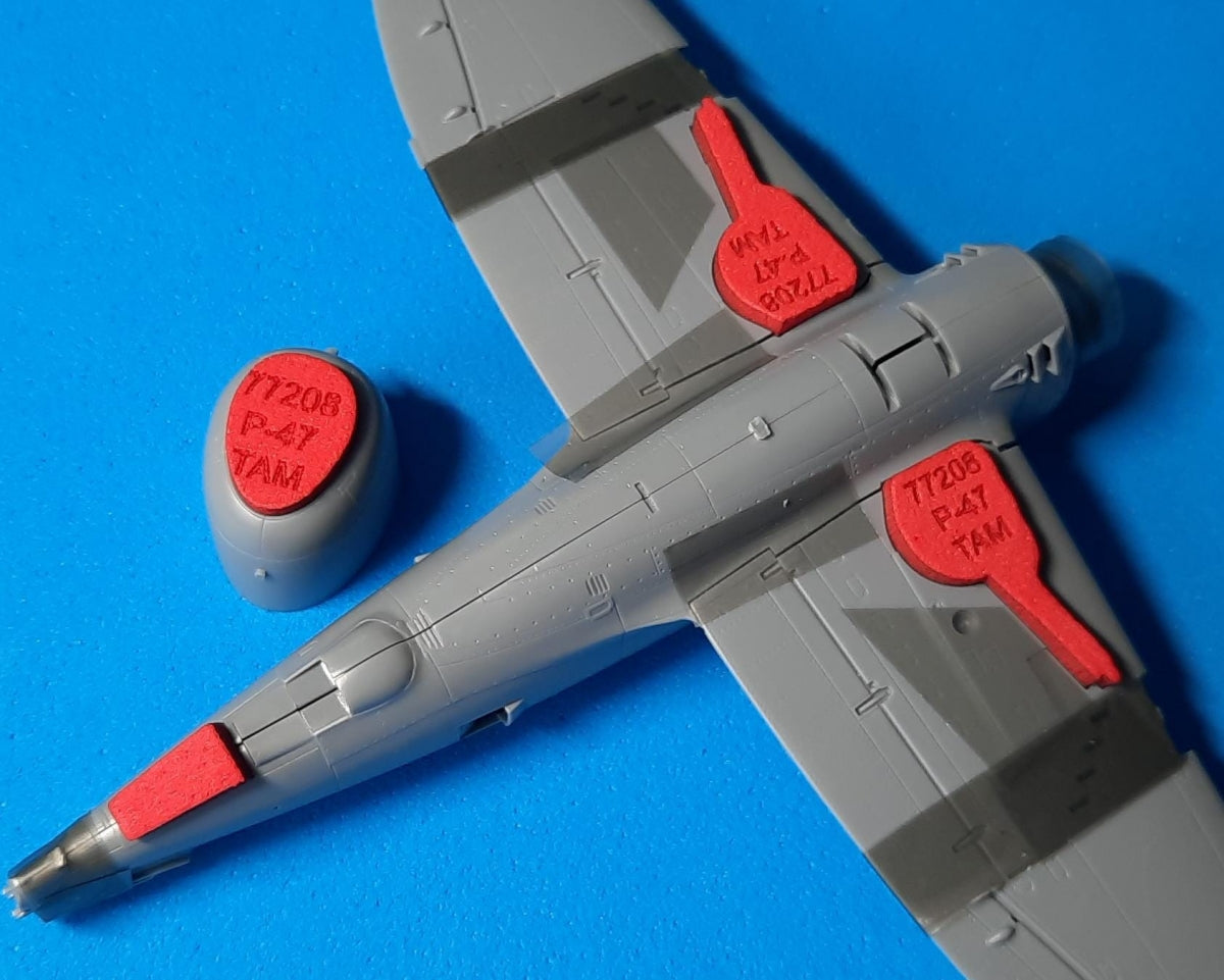 Omask 77208 P-47 Thunderbolt wheel bay plugs (for Tamiya) 1/72 – zdjęcie 2