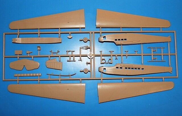 RS Models 92269 DFS-230 Unternehmen Eiche 1/72 – zdjęcie 5