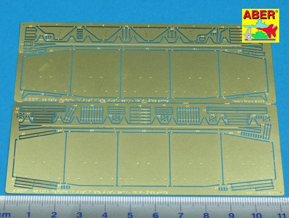 Aber 48020 German medium tank Pz.Kpfw. IV, Ausf. H, J early - vol. 4 - additional set - side skirts 1/48 – immagine 2