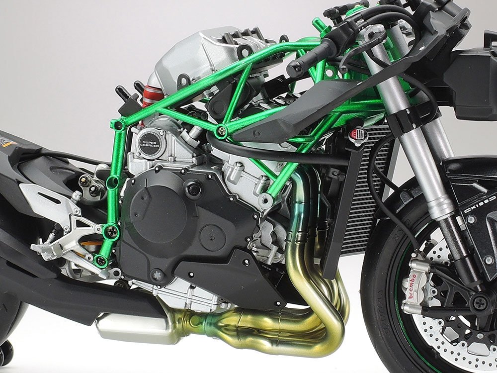 Tamiya 14136 Kawasaki Ninja H2 Carbon 1/12 – image 4