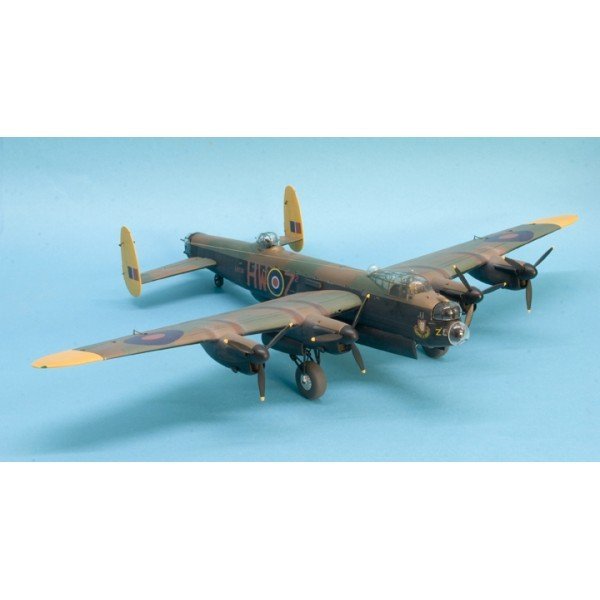 Revell 04300 Avro Lancaster Mk.I/III 1/72 – zdjęcie 2