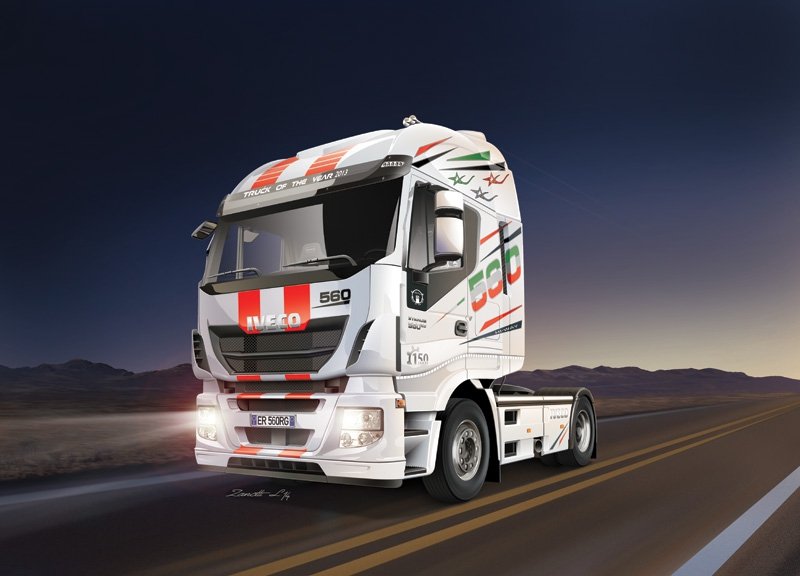 Italeri 3899 IVECO STRALIS HI-WAY EURO 5 1/24