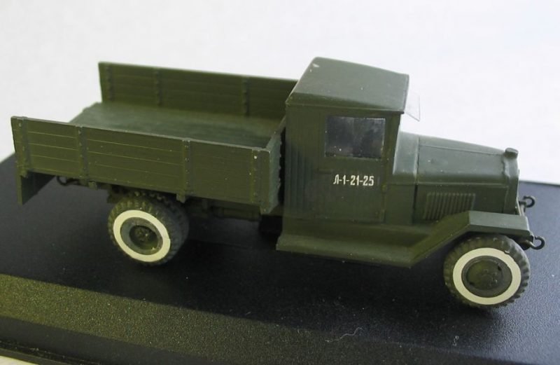 PST 72029 Truck ZiS-5V 1/72 – image 3