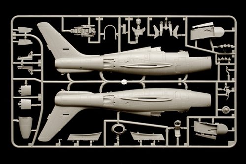 Italeri 2682 Republic F - 84F Thunderstreak 1/48 – zdjęcie 4