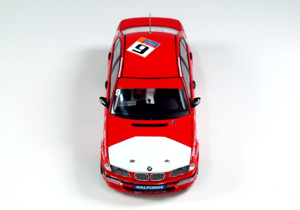 NuNu PN24007 BMW 320i E46 DTCC 2001 Winner 1/24 – image 6
