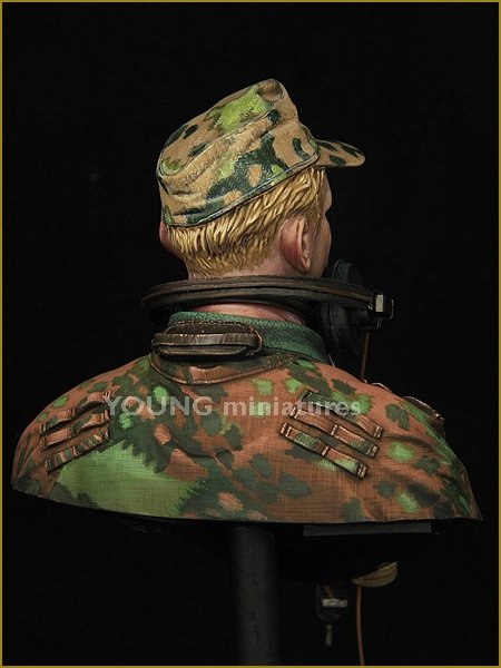 Young Miniatures YM1851 German WAFFEN SS Panzer Officer WWII 1/10 – zdjęcie 5