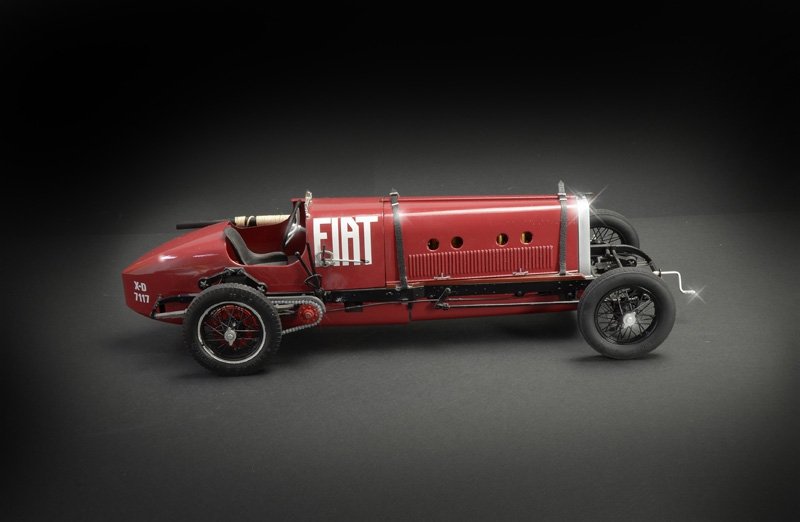 Italeri 4701 FIAT MEFISTOFELE 21706 c.c. 1/12 – zdjęcie 3