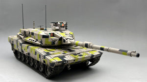 Amusing Hobby 35A065 KF51U Panther 4th Generation Main Battle Tank 1/35